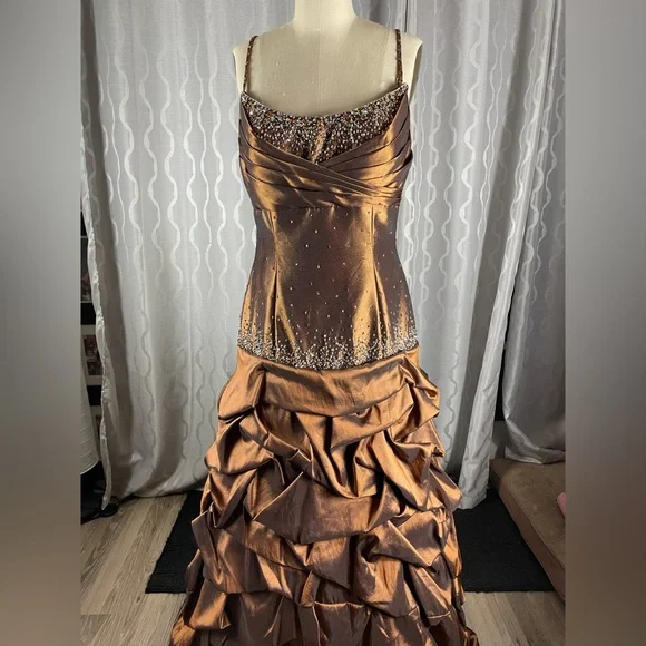 Vintage Spaghetti Straps Pleated Satin Beaded Evening Dress Mermaid Party Dress