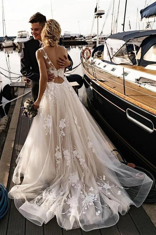 A-line Floral Applique Beach Wedding Dresses Backless Wedding Gown (ZD15301)