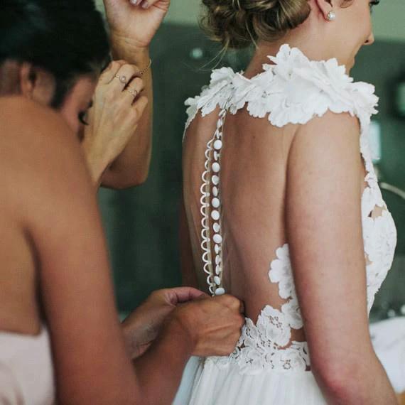 A-Line Jewel Sweep Train White Tulle Wedding Dress with Appliques (ZD15307)