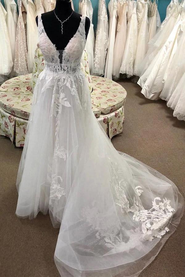 A Line Lace Appliqued Bridal Gown Deep V Neck Court Train Wedding Dress (ZD15303)