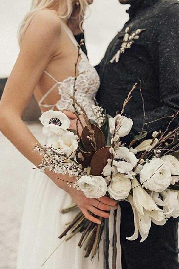 A-Line Spaghetti Straps Long Chiffon Wedding Dress with Lace (ZD16064)