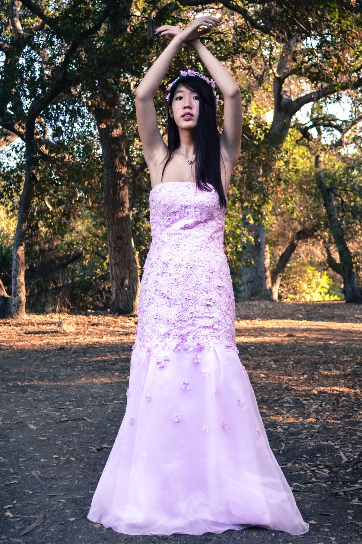 A-Line Strapless Floor-Length Tulle Applique Wedding Dress