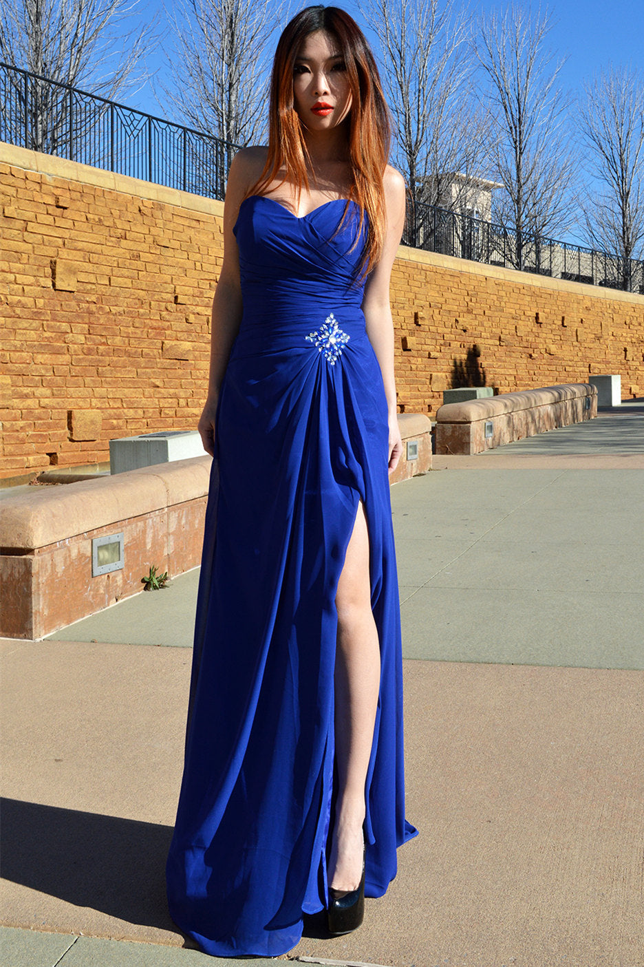 A-Line Sweetheart Floor-Length Chiffon Front Slit Rhinestone Prom Dress