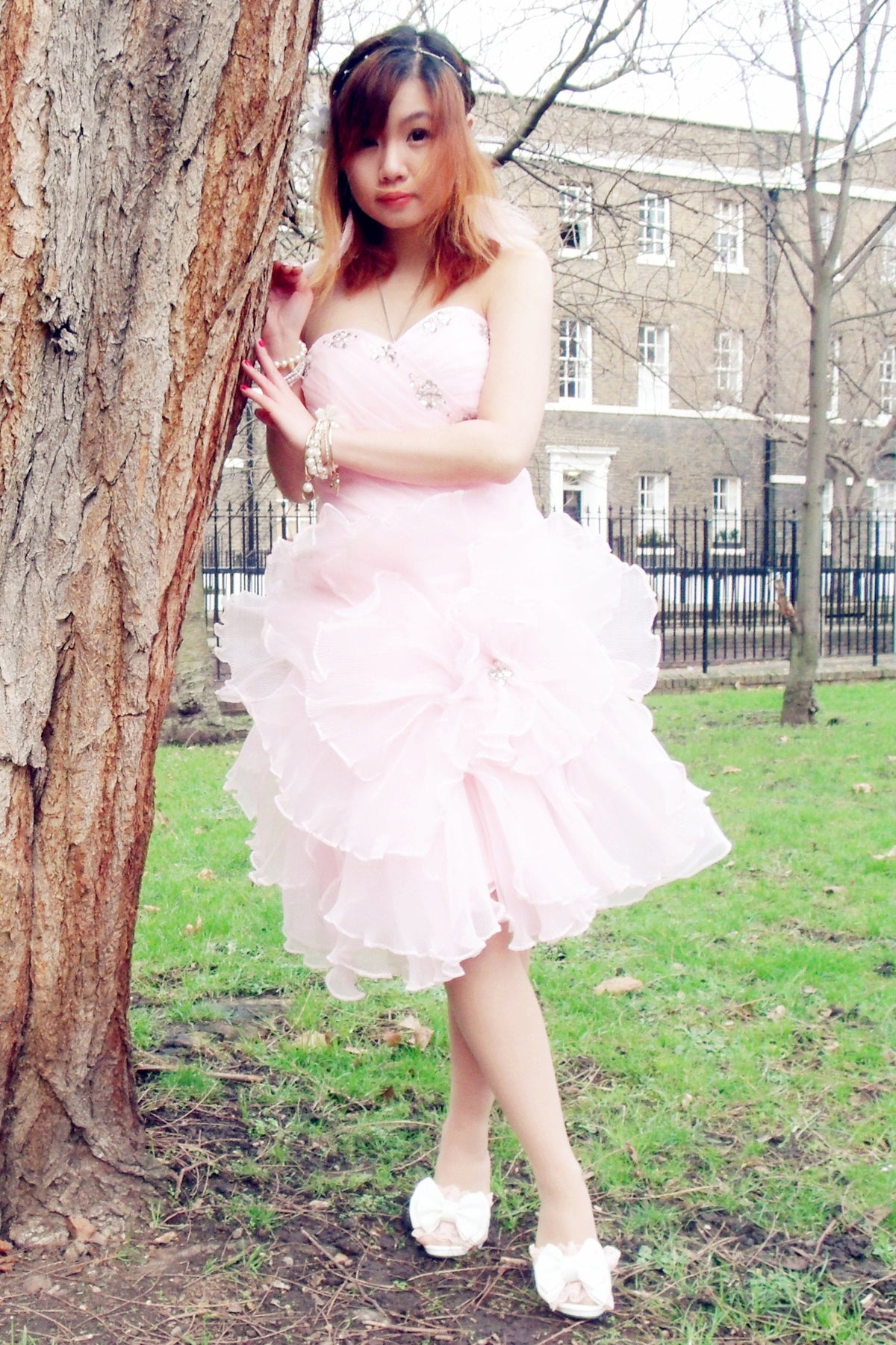 A-Line Sweetheart Knee Length Tulle Flower Rhinestone Homecoming Dress
