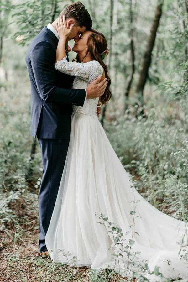 A-Line V-Neck Half Sleeves Backless Tulle Wedding Dress with Appliques (ZD15359)