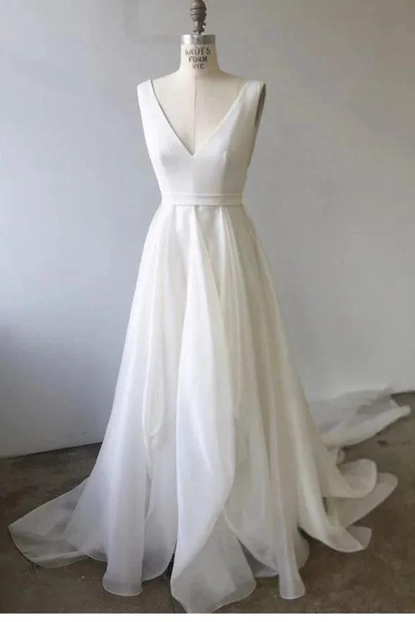 A-line V Neck Ivory Prom Dresses Wedding Dresses With Court Train (ZD16022)
