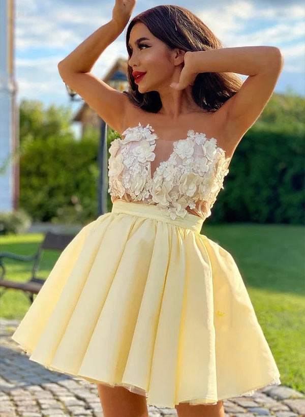 A-Line V-Neck Sleeveless Short/Mini Homecoming Dresses With Appliques Lace