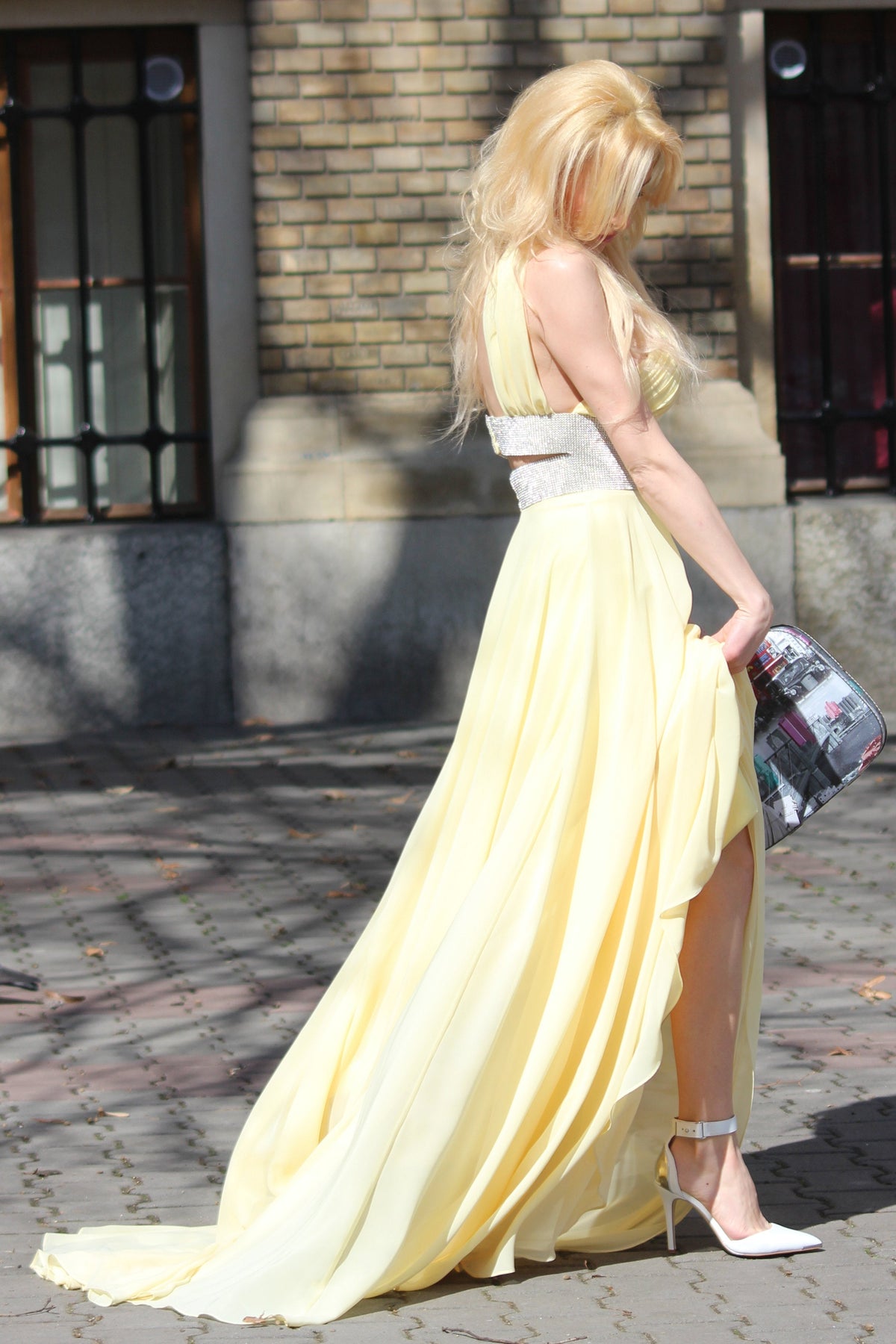 A-Line Wide Strap V-Neck Floor-Length Chiffon Paillette Backless Prom Dress