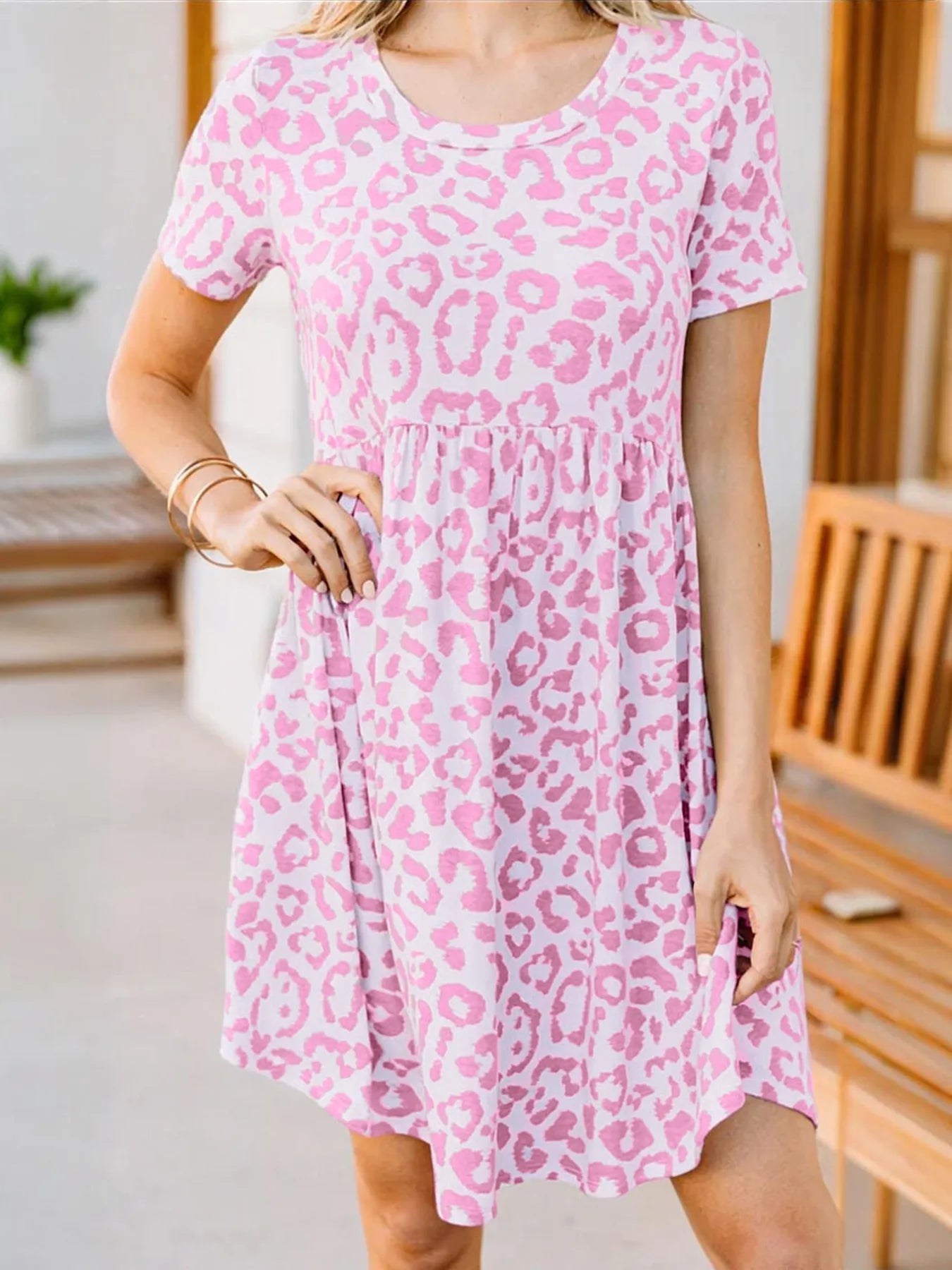 Ilaria Chic Casual Short Sleeve Leopard Print Mini Dress Evening Wear Edit