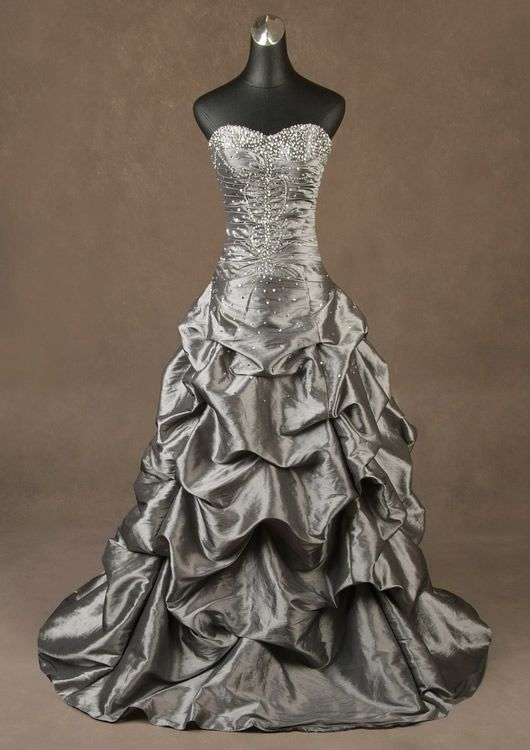 Sweetheart A-Line Green Long Prom Dress Beaded Elegant Birthday Dress