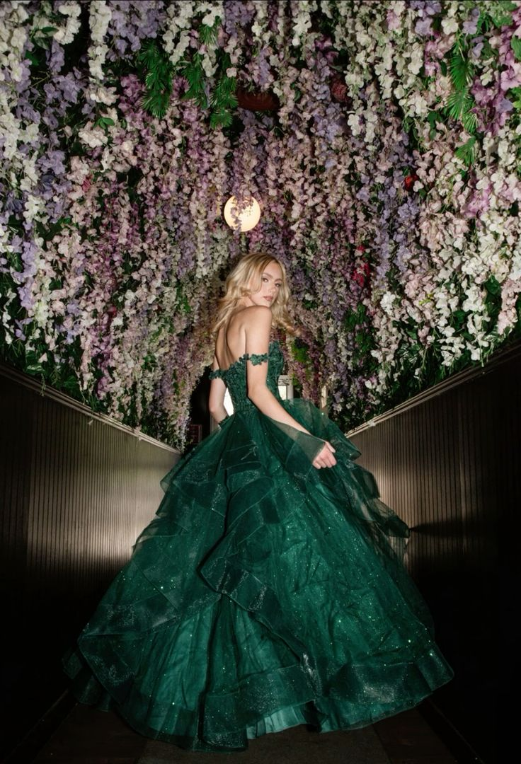 Off-the-Shoulder Shiny Green A-Line Long Prom Dress Applique Party Gown