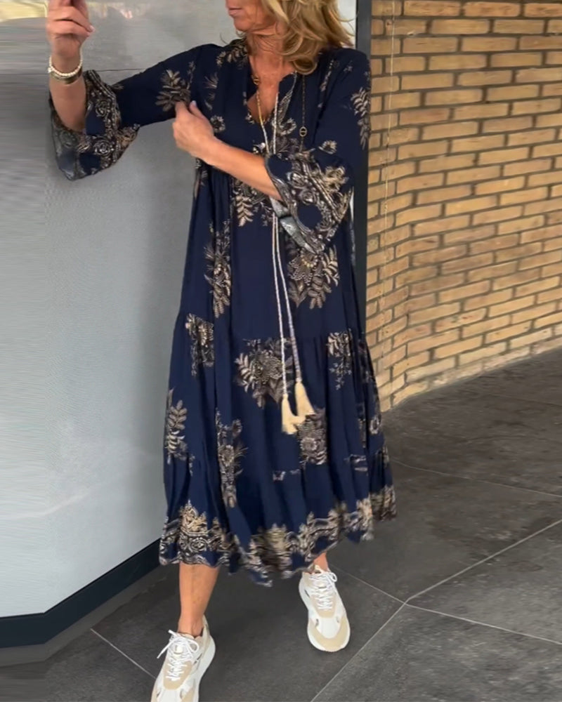 Romina Aesthetic New Vintage Dress with a Loose V Neck Evening Wear Edit