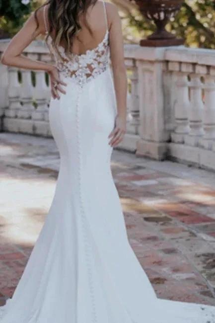 Amazing Column Lace Scoop Sleeveless White Wedding Dress With Appliques (ZD16675)