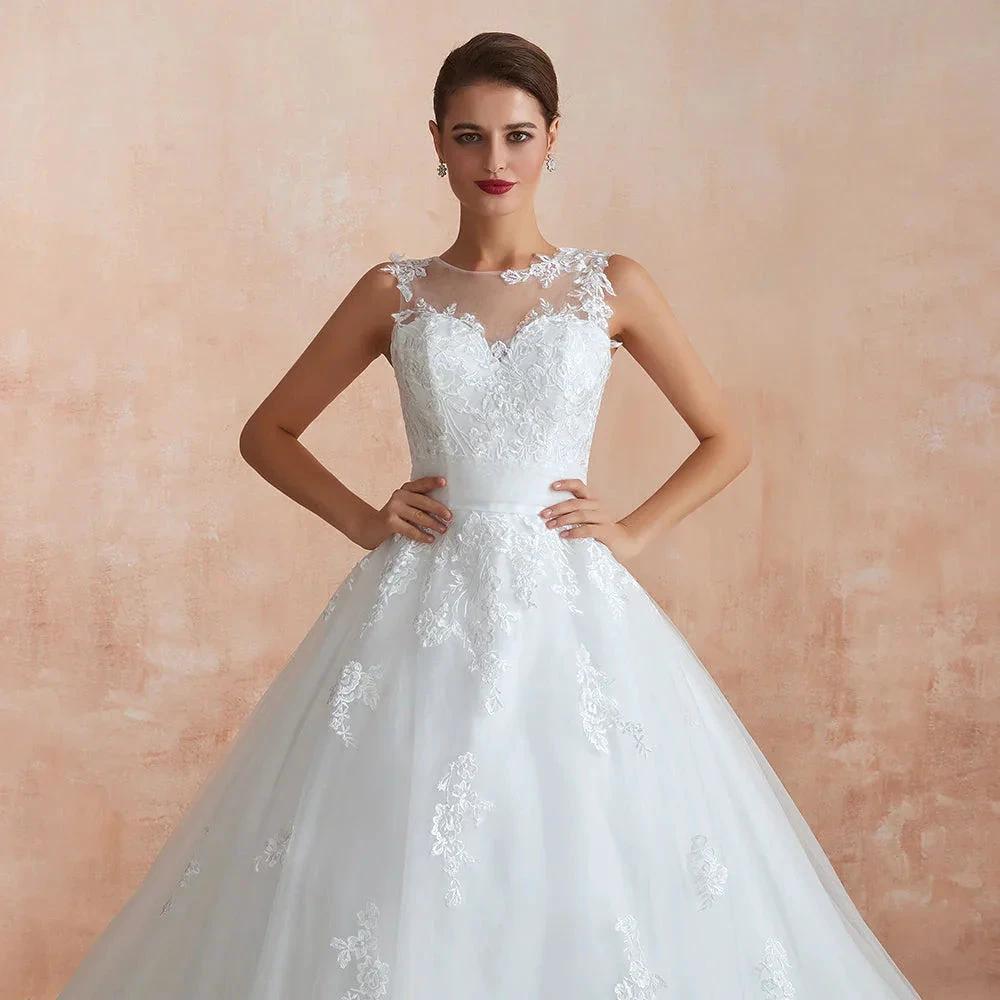 Amazing Long A-line Appliques Lace Tulle Wedding Dress (ZD14403)