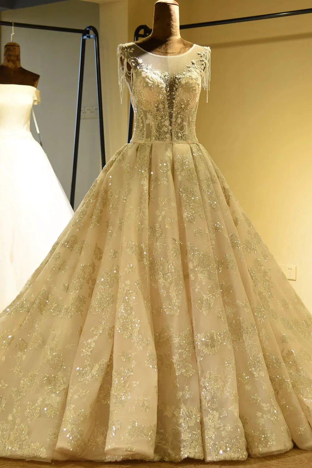 Amazing Princess Lace-up Sparkly Beading Tulle Ivory Princess Wedding Dress by misshow.com