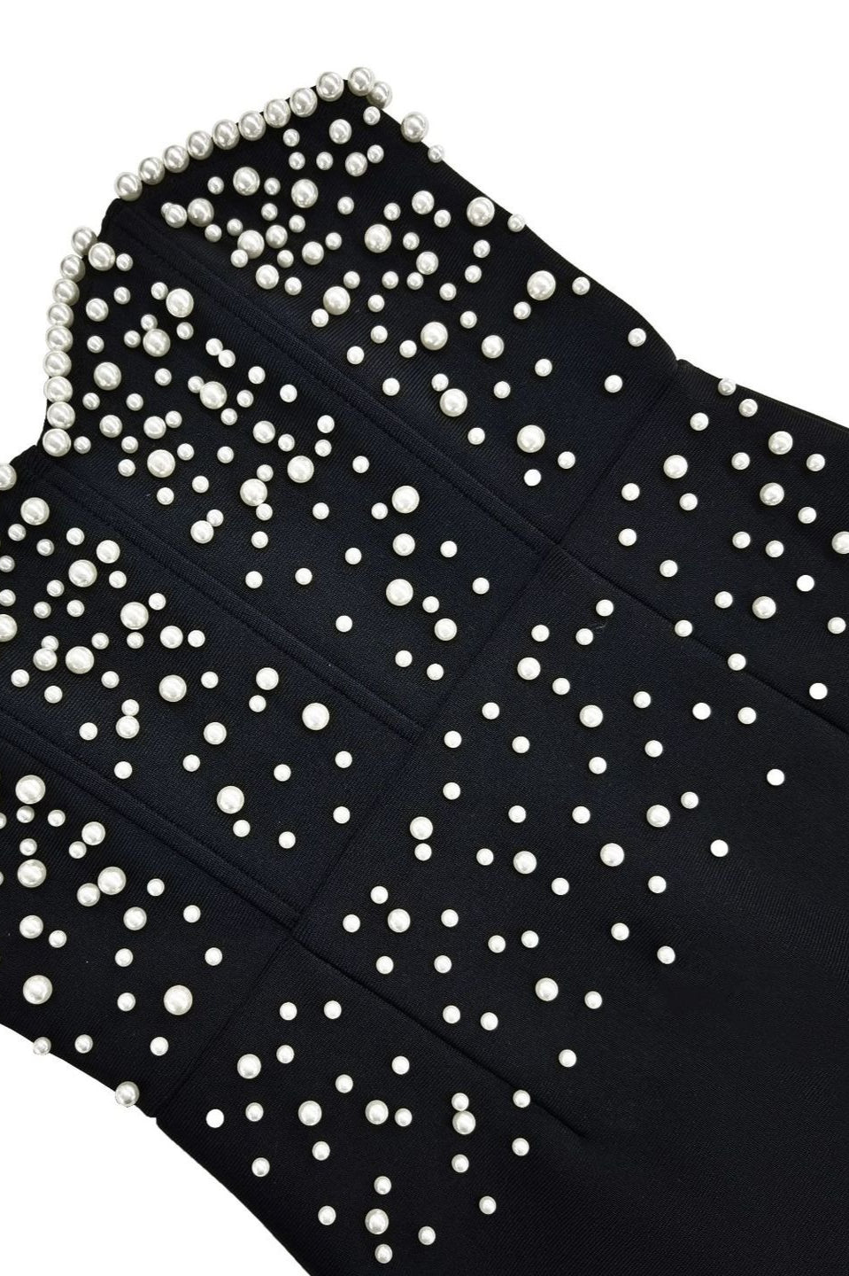 Classic Dress Inspired by Contemporary Streetwear Fashion 14