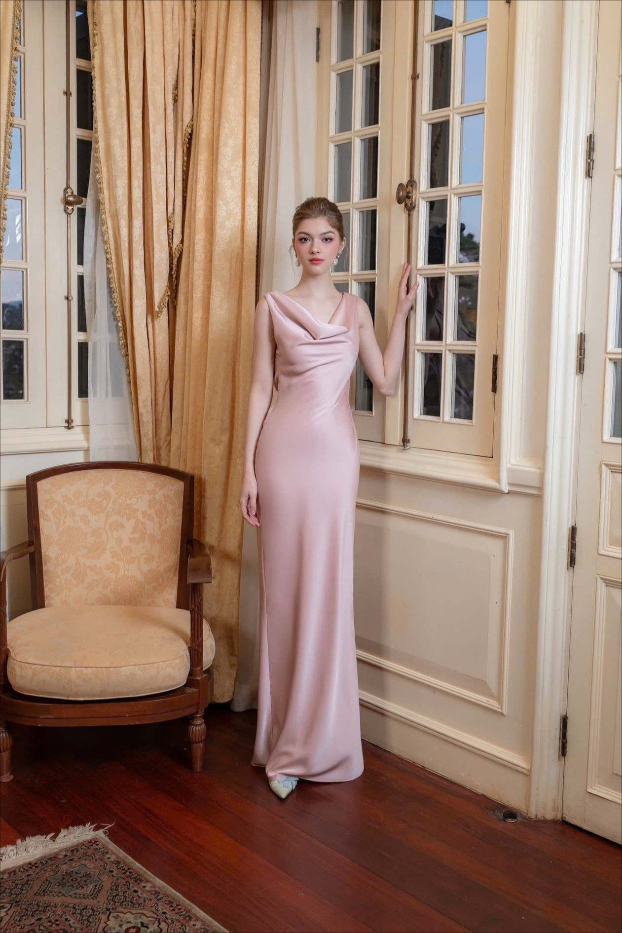 Solid Satin Evening Elegant Dress for Seasonal Wardrobe Essential