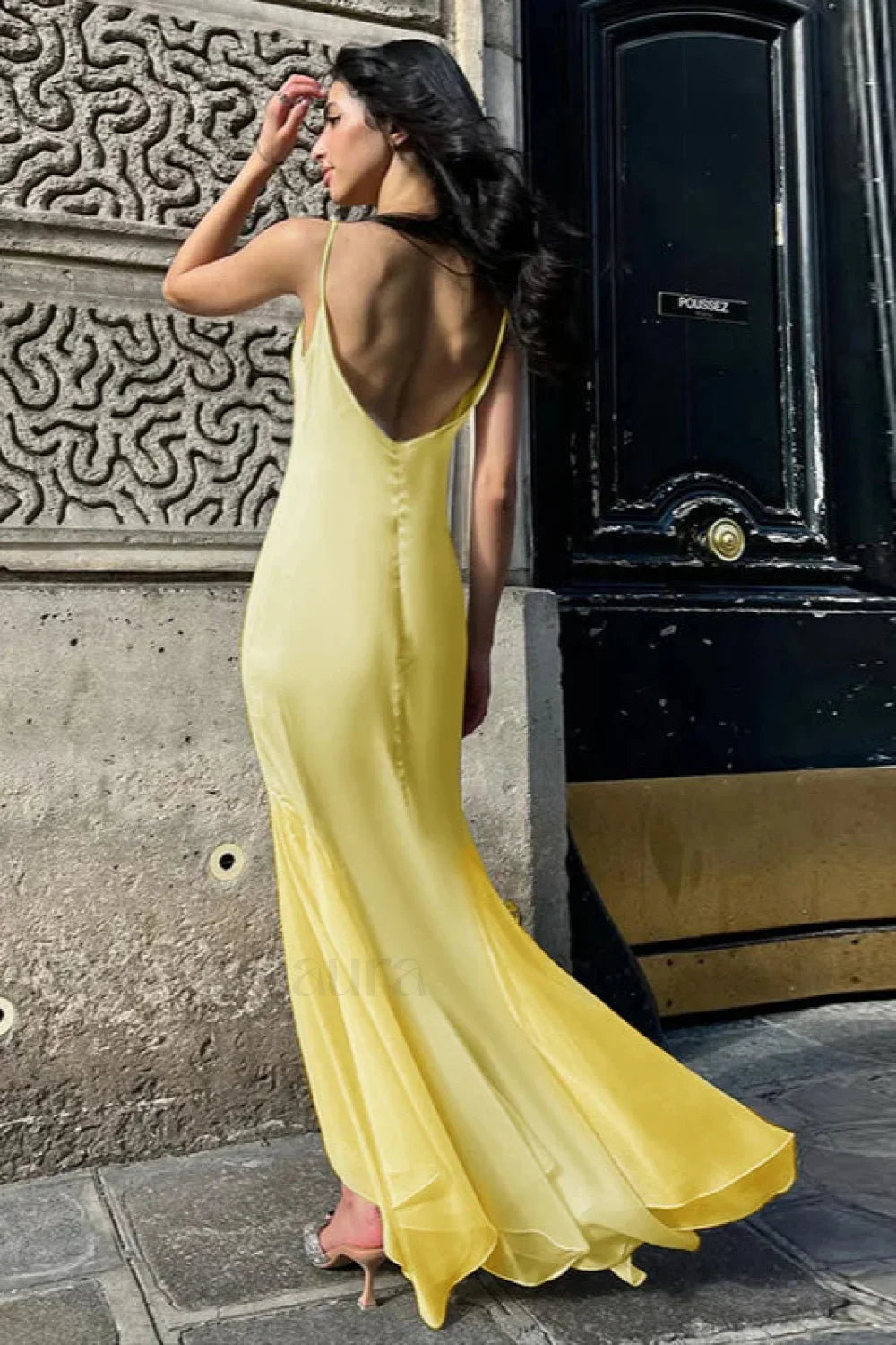 Contemporary Backless Waist Slim Dress for Modern Fashion Wear