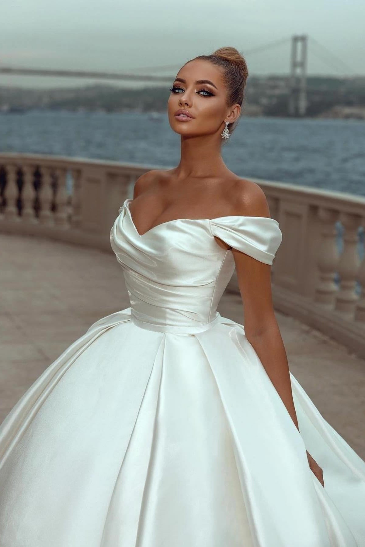 Ball Gown Sweetheart Sleeveless Off-the-shoulder Floor-Length Sleeveless Wedding Dress