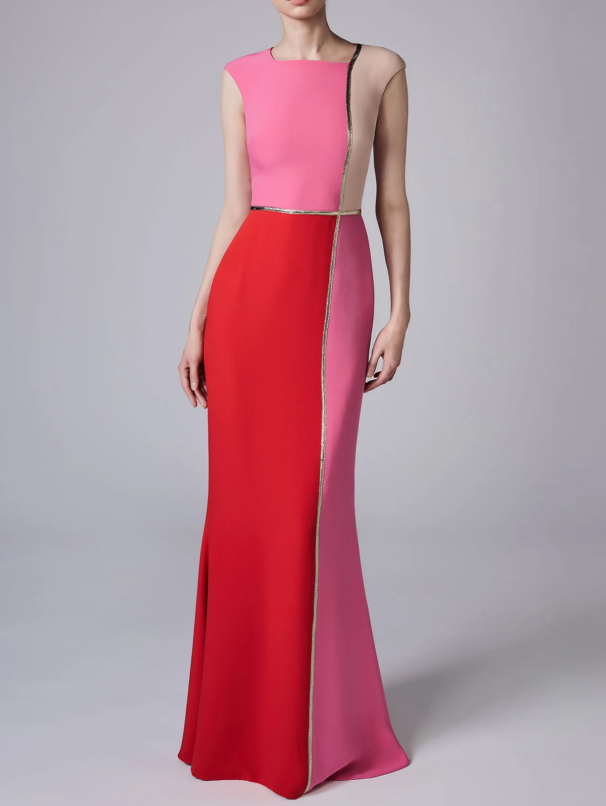 Gracefully Styled Dress for Any Occasion
