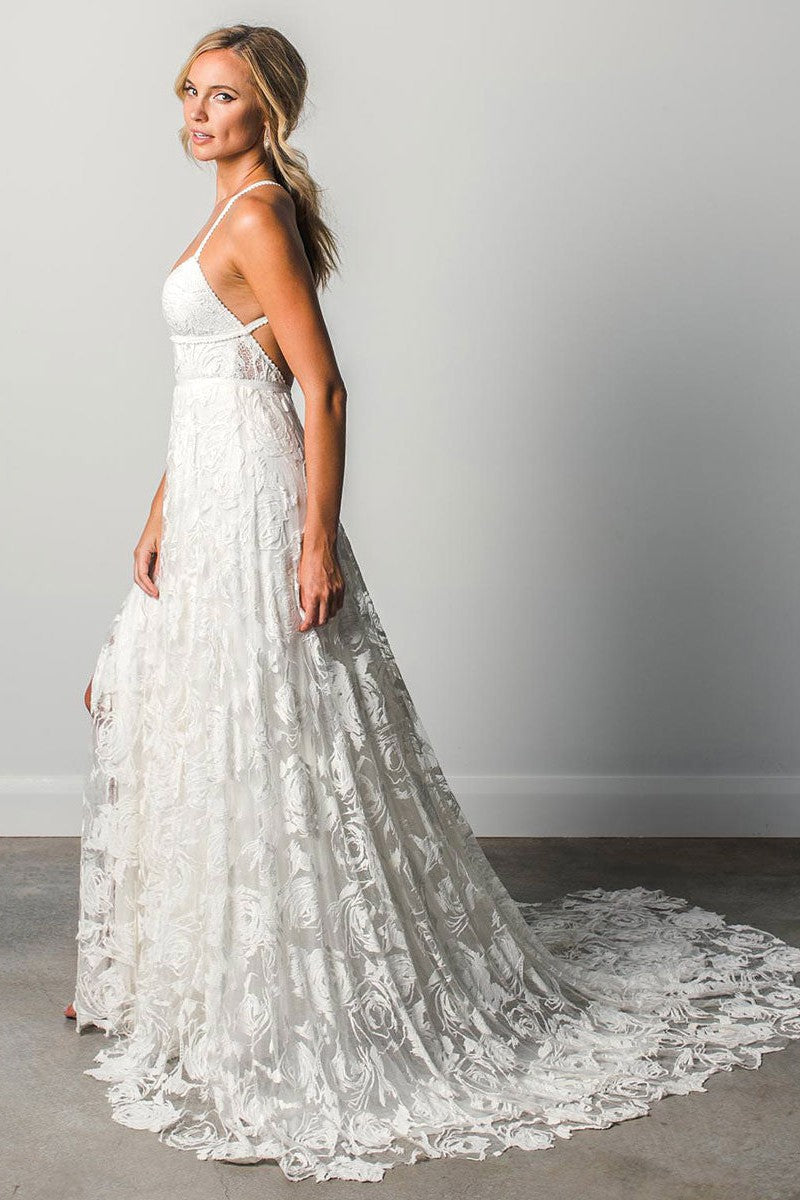 Beach Wedding Dress With Chapel Train White Chic V-Neck Sleeveless Sexy Backless Lace Split Long Bridal Gowns