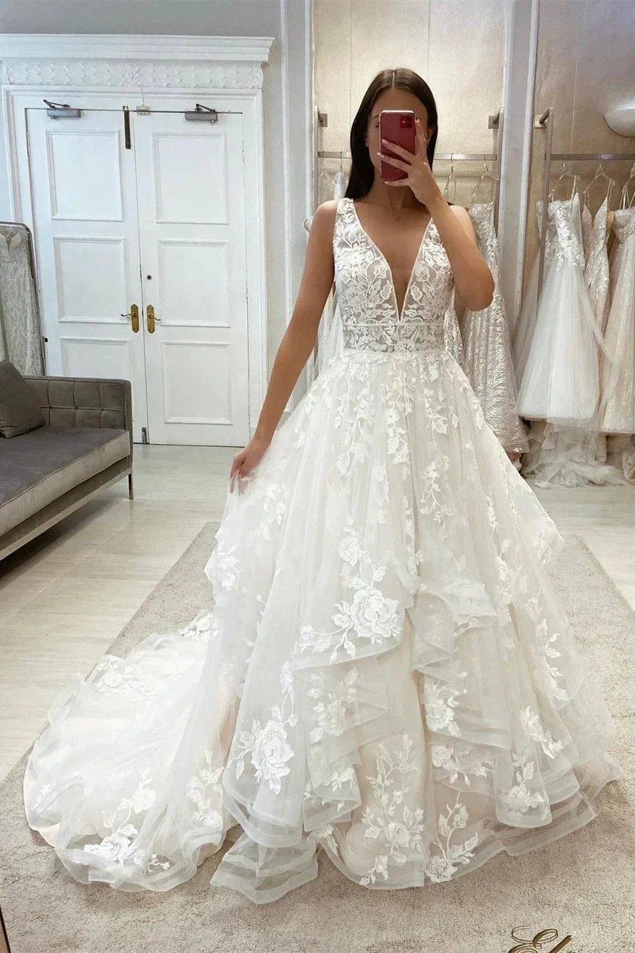 Beautiful A-line White V-neck Appliques Sleeveless Wedding Dress With Train (ZD14569)
