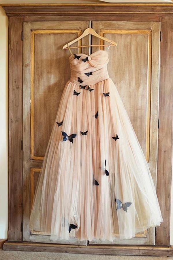Beautiful Butterfly Wedding Dresses Sweetheart Ruffles Bridal Gown (ZD15327)