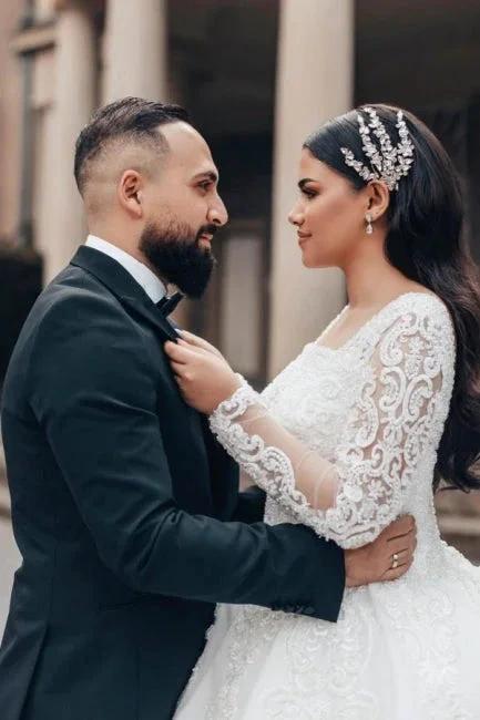 Beautiful Long White A-line Square Neck Lace Wedding Dress with Long Sleeves (ZD15550)