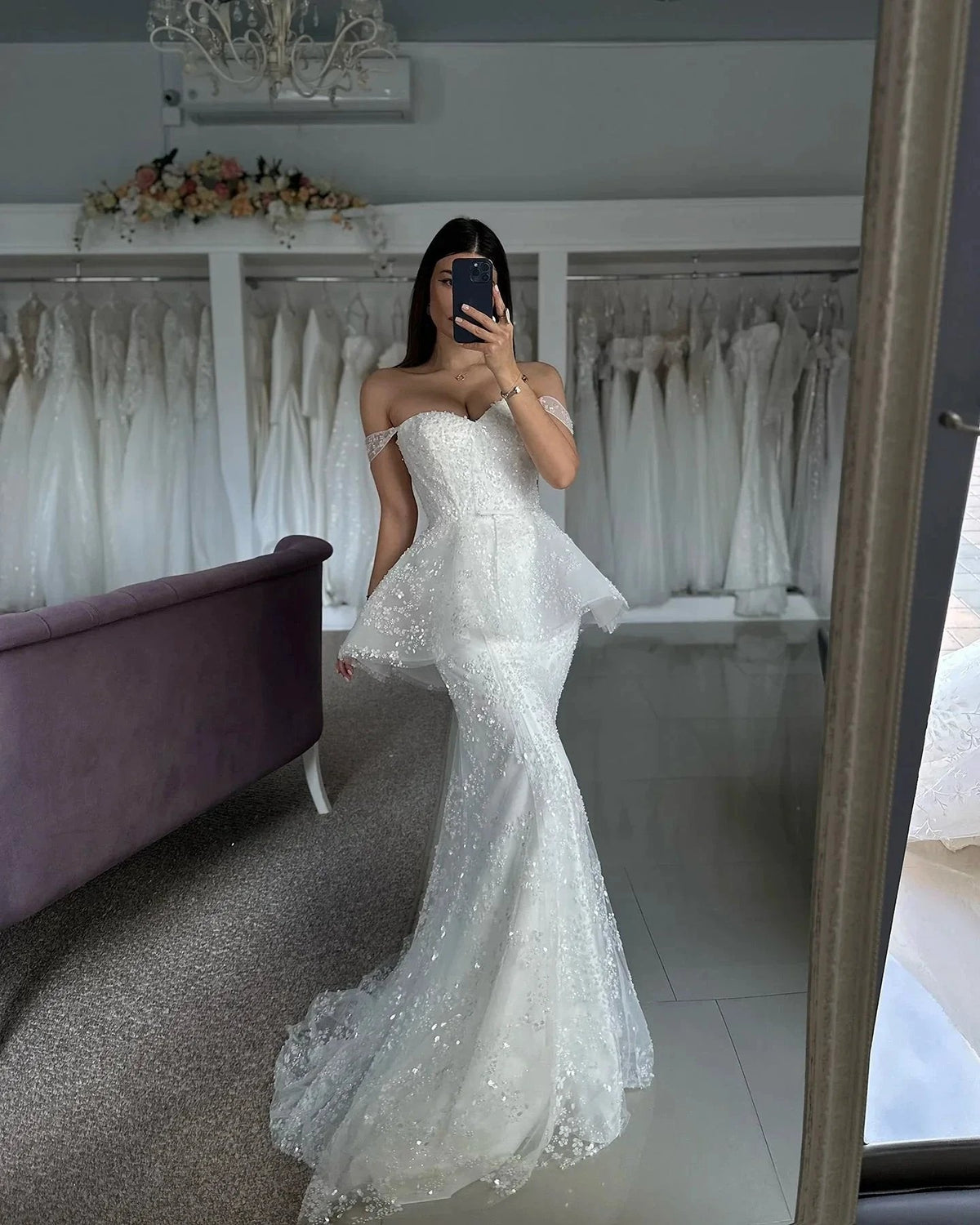 Beautiful Mermaid Tulle Lace Sweetheart Sleeveless White Wedding Dresses With Appliques (ZD15541)