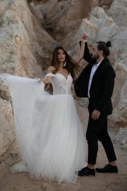 Beautiful Off-the-shoulder Sleeveless Column Floor-Length Tulle Wedding Dresses (ZD14655)