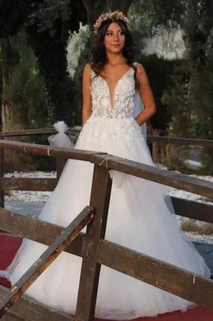 Beautiful Spaghetti Sleeveless A-Line Floor-Length Tulle Wedding Dresses with Chapel Train (ZD14680)