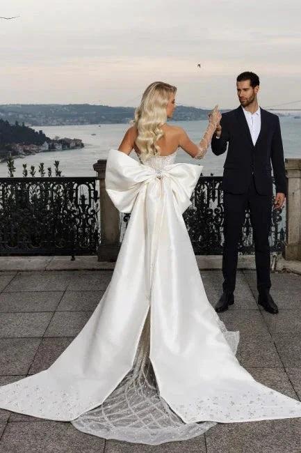 Beautiful Strapless Sweetheart Mermaid Wedding Dress with Chapel Train (ZD14891)