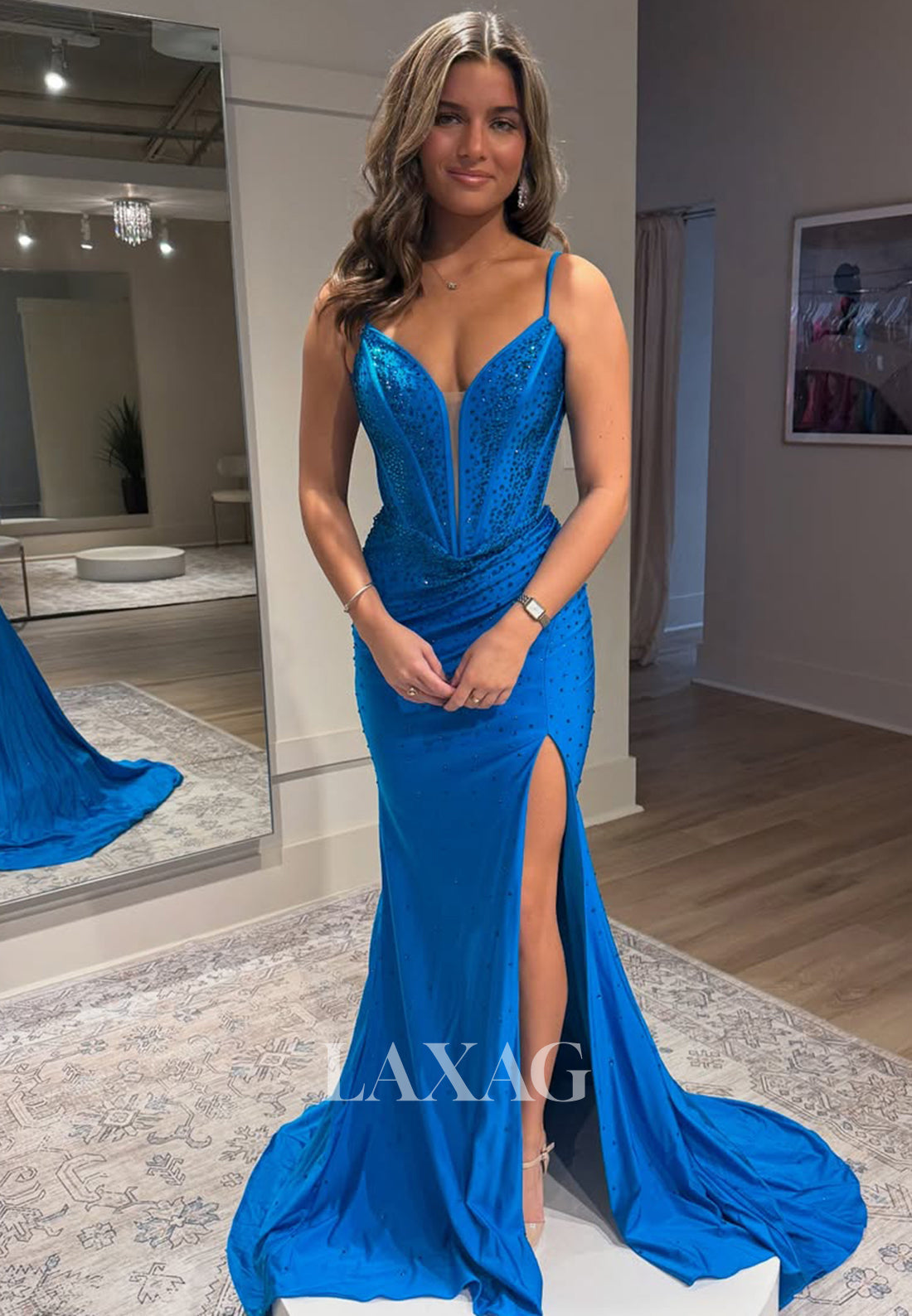 Spaghetti Straps Deep V-Neck Sleeveless Party Gowns Beaded Pleated Satin Mermaid Prom Dress