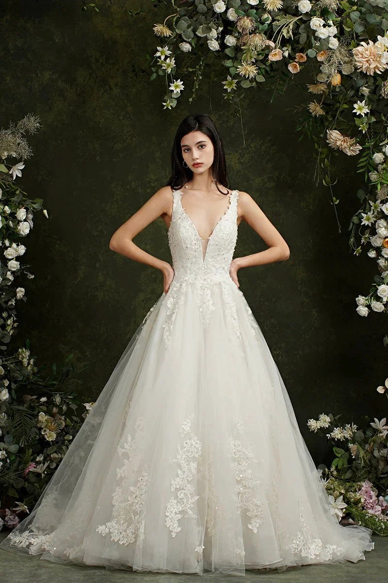 Biztunnel Long A-line V-neck Tulle Lace Backless Wedding Dresses (ZD16716)