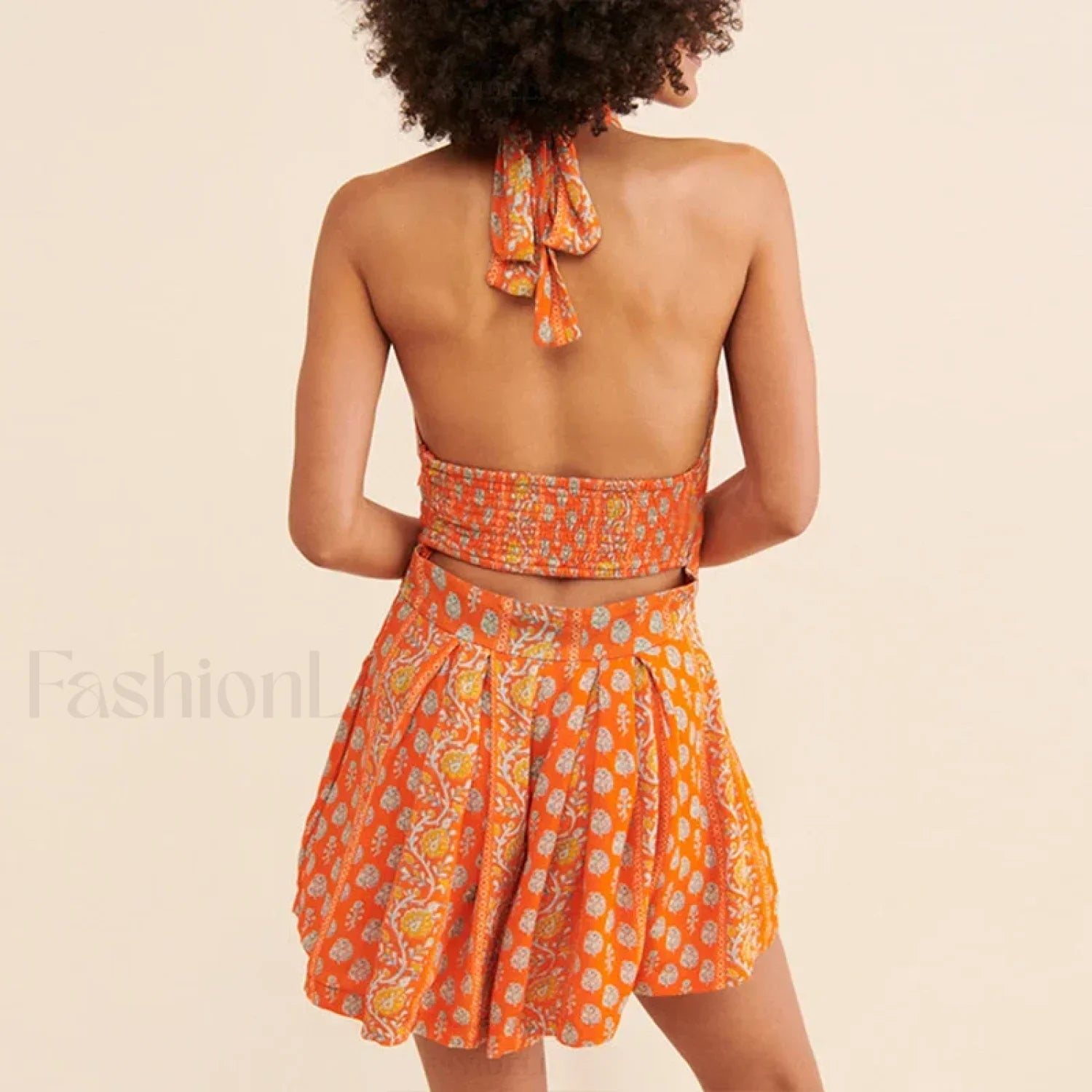 Tailored Dress Inspired by Contemporary Streetwear Fashion 2