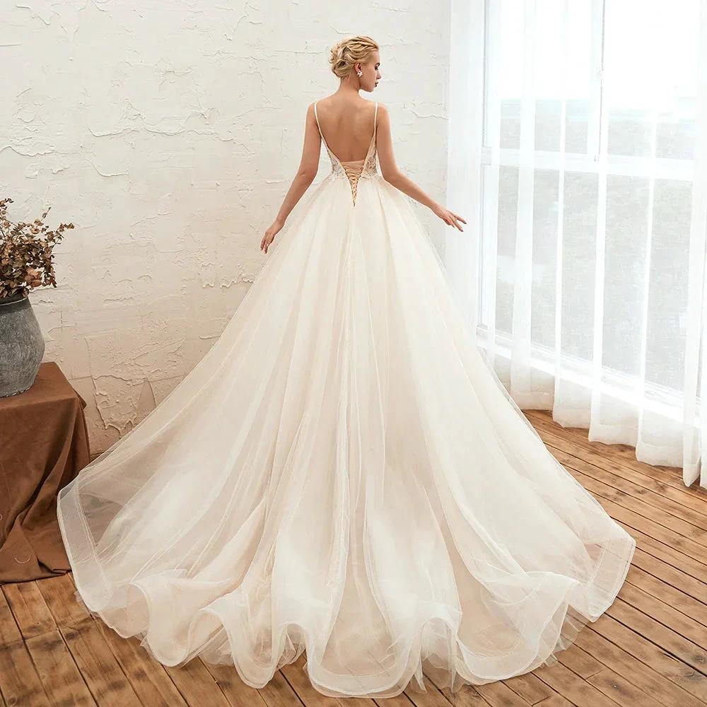 Boho Spaghetti Straps Ivory Ball Gown Tulle Aline Wedding Dress (ZD13924)