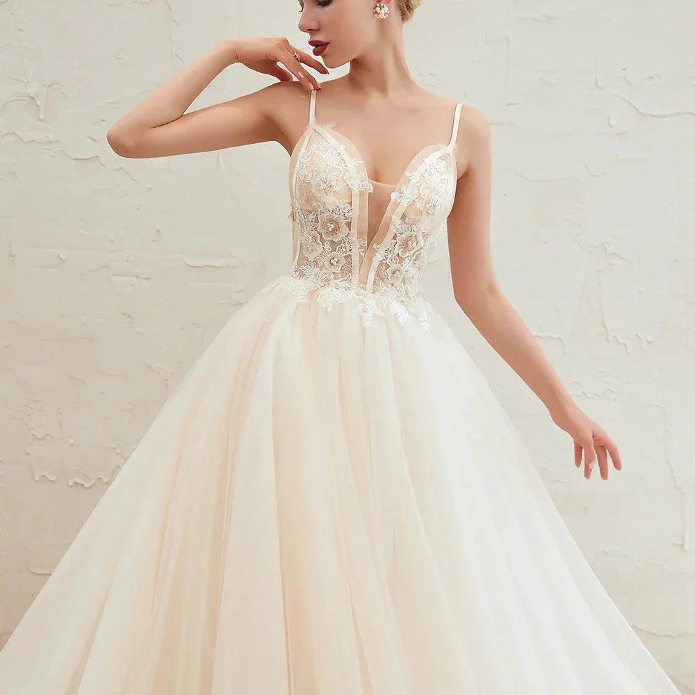 Boho Spaghetti Straps Ivory Ball Gown Tulle Aline Wedding Dress (ZD13924)