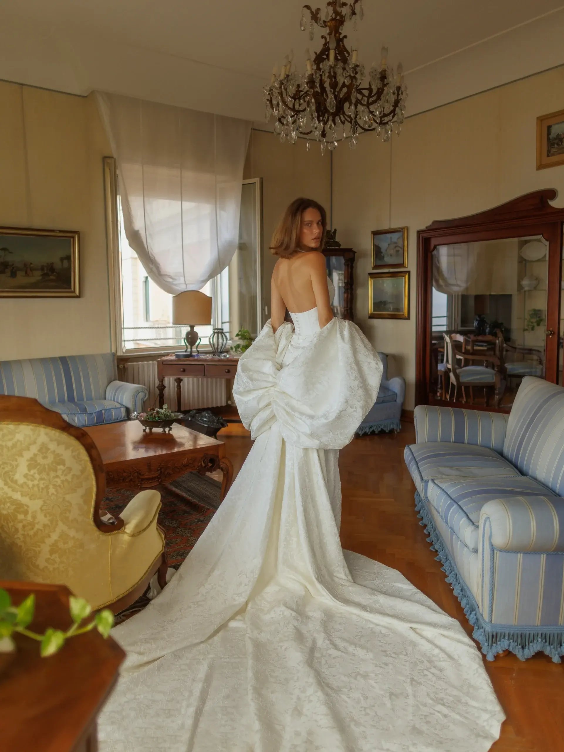 Elegant Ivory Halter Neck Puff Sleeve Mermaid Wedding Dress with Train ZP116