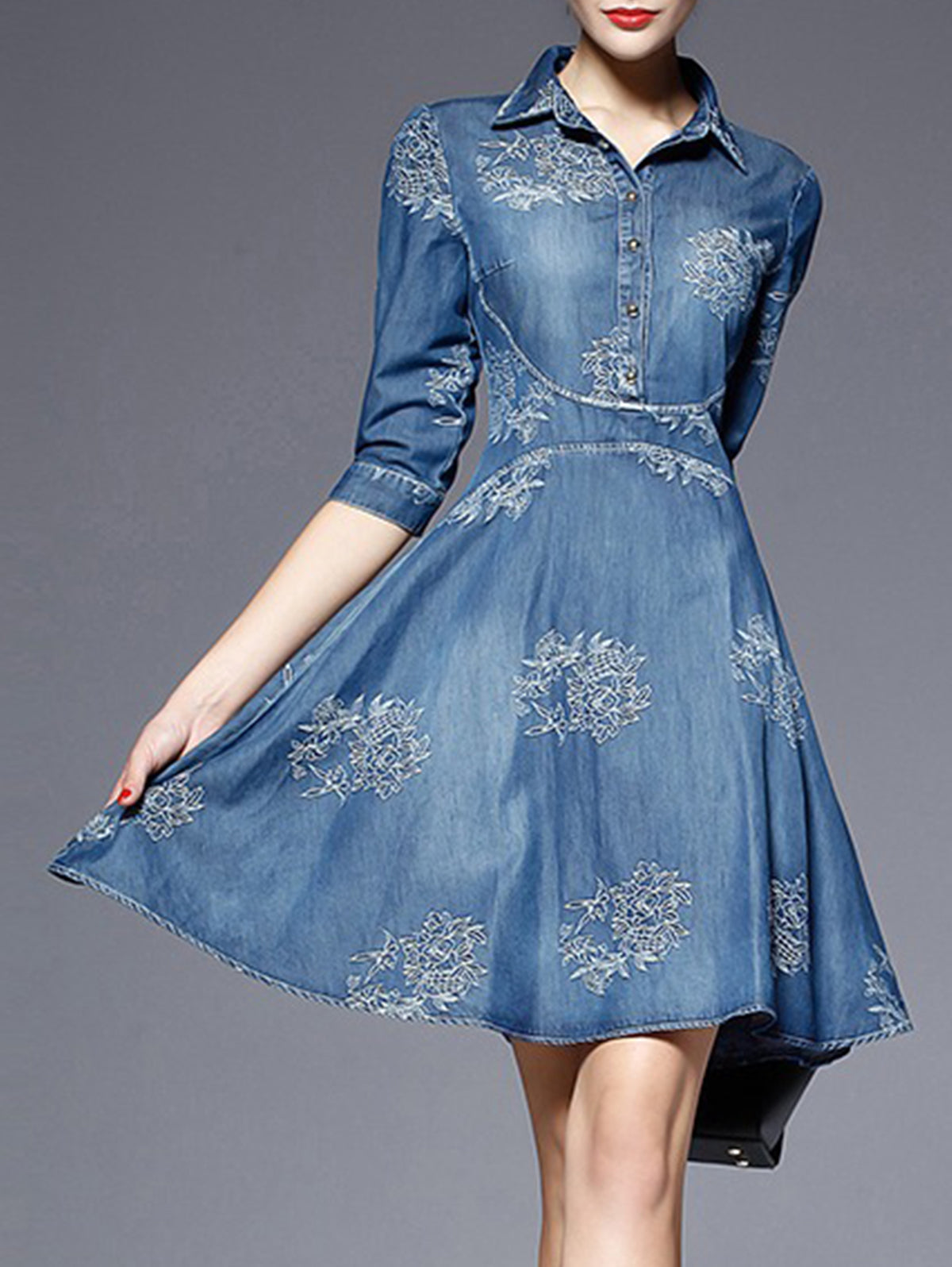 Sophisticated Dress with a Clean Classic Look