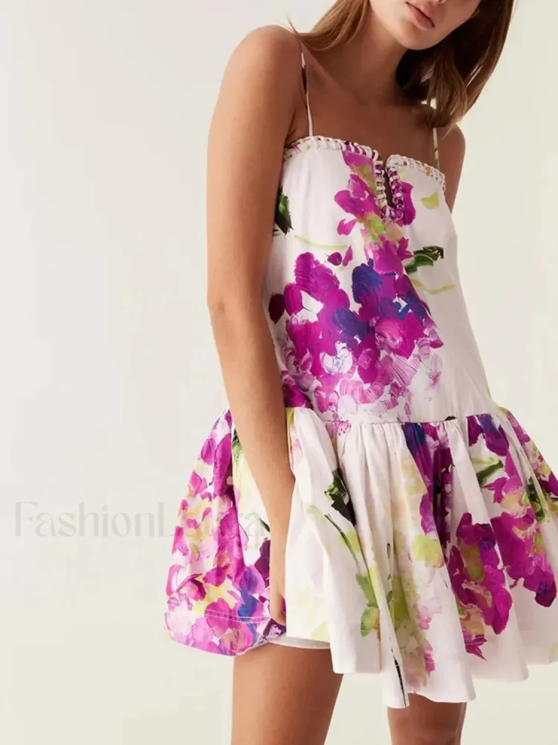 Classic Camisole Patchwork Floral Dress for Modern Fashion Wear