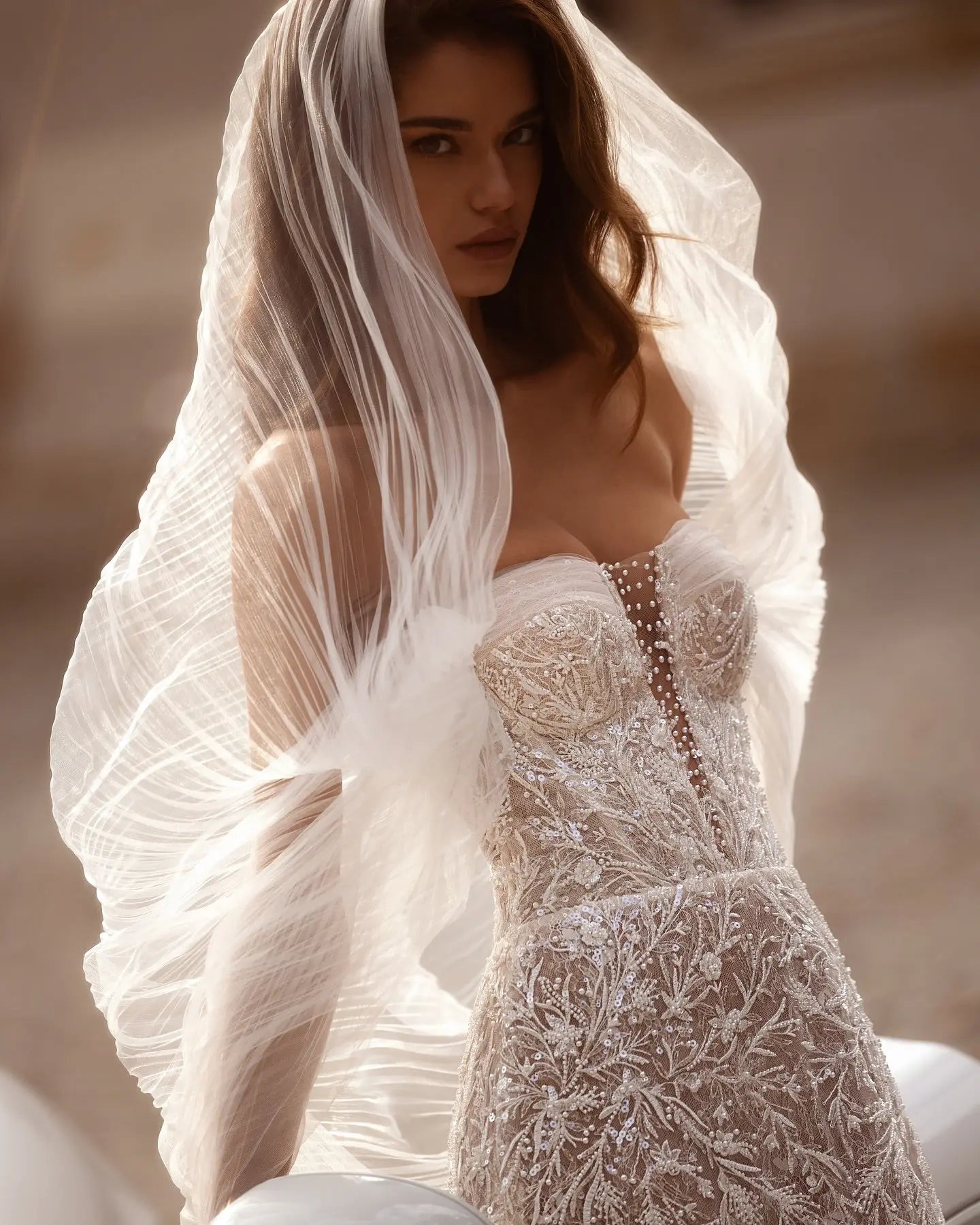 White Nude Lace Mermaid Wedding Dress Luxury Beaded Sequins   Tulle Gloves ZP032