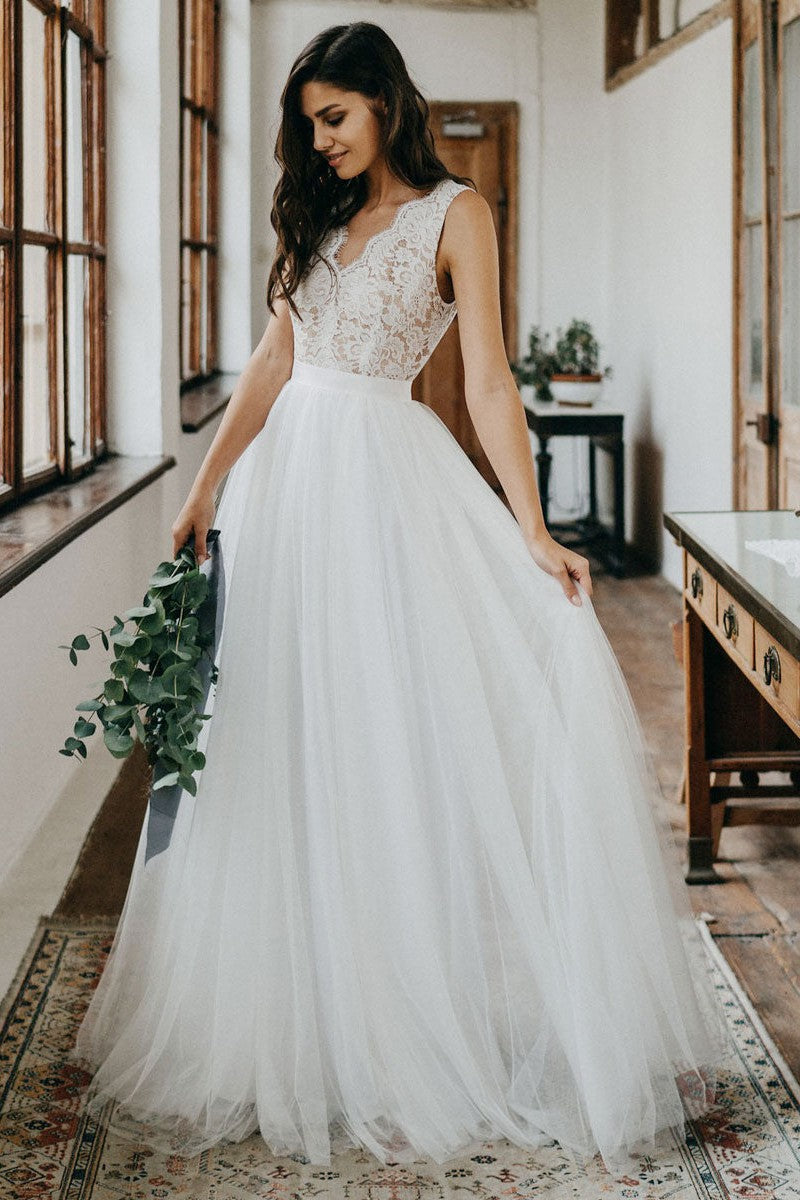 Casual Wedding Dress Tulle A-Line Chic V-Neck Sleeveless Lace Long Bridal Gowns