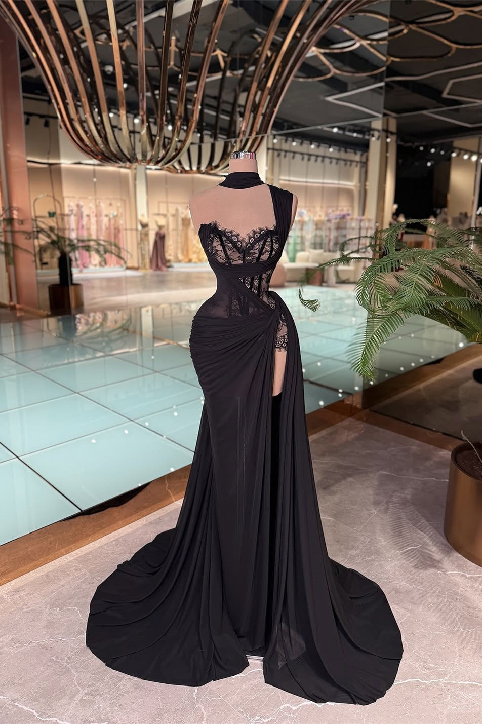 Charming Black One-Shoulder Sweetheart Sleeveless Prom Dresses Mermaid Side Split Lace With Pleats