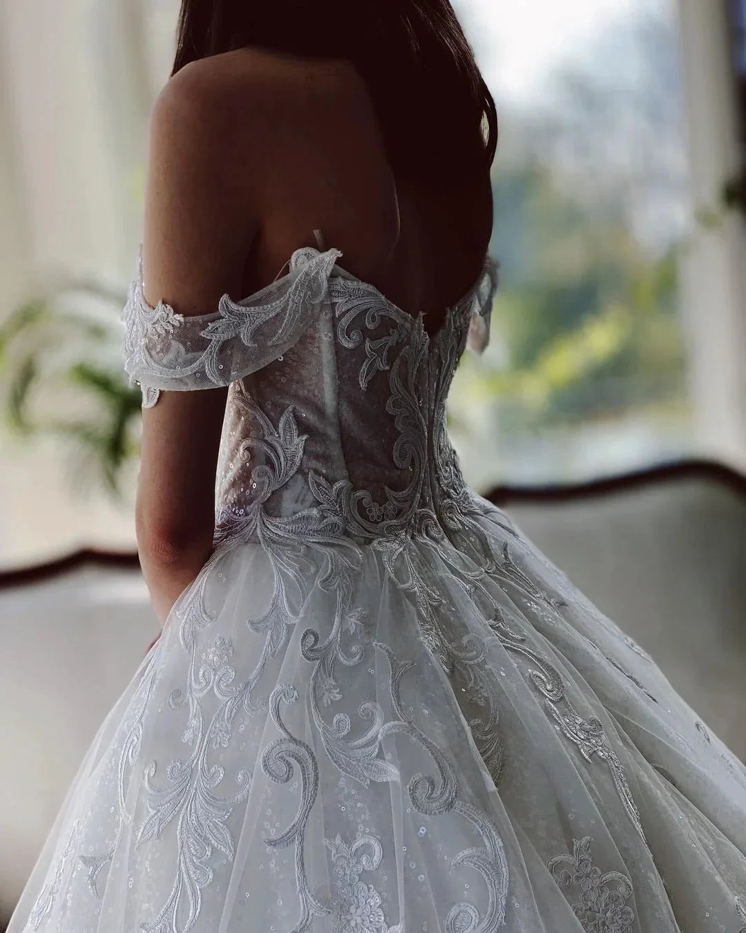 Charming Long A-line Off-the-shoulder Tulle Wedding Dress with Glitter (ZD15023)