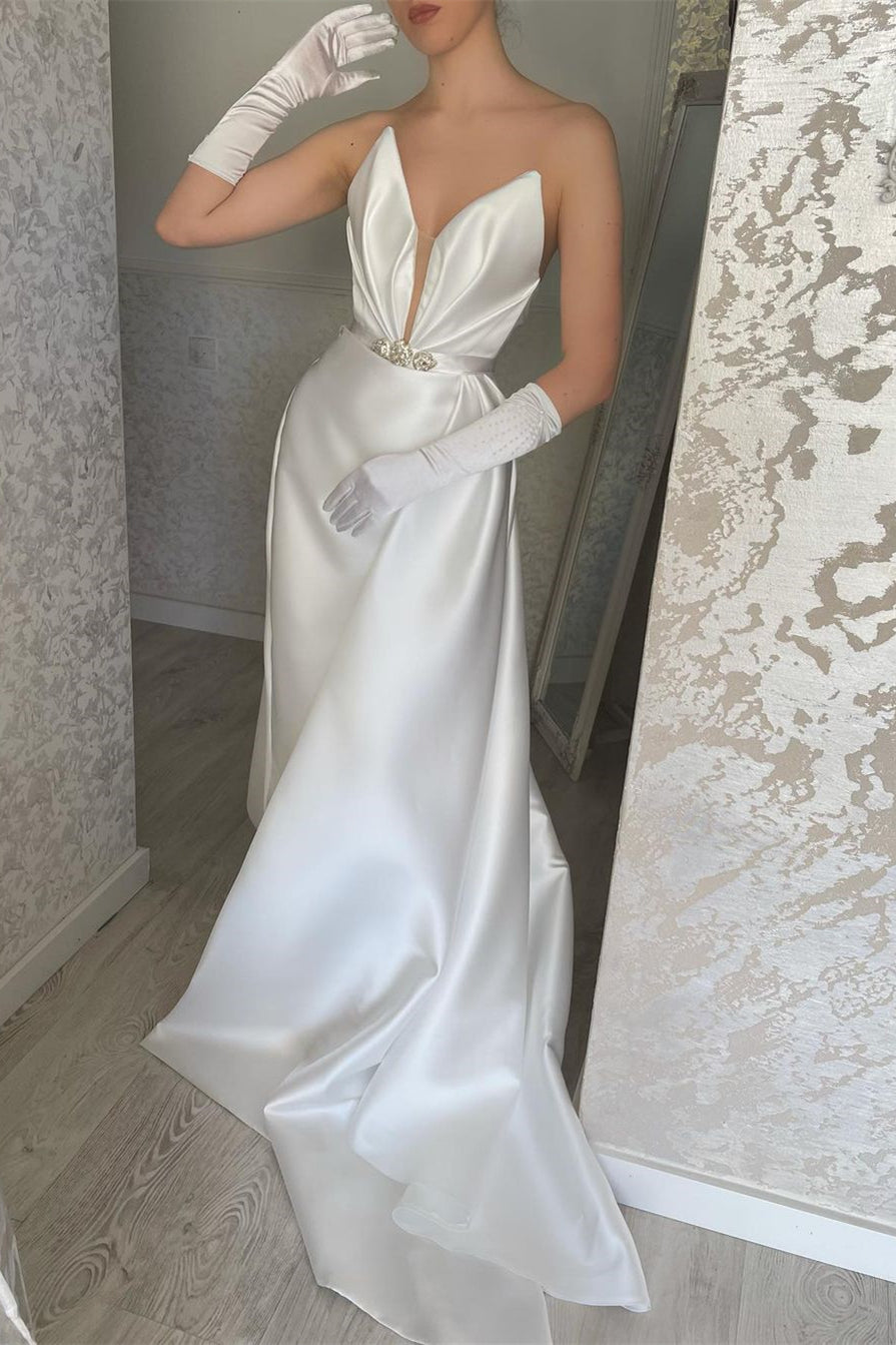 Charming V-Neck Sleeveless Prom Dresses
