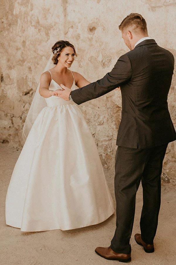 A-Line Straps Floor Length Sleeveless Ivory Wedding Dress (ZD16031)