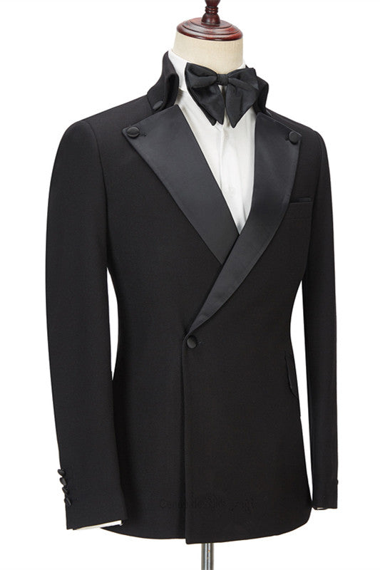 Chic Black Designer Slim-Fit Peaked Lapel Men Suits for Prom