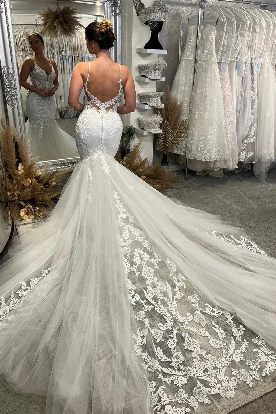 Chic Floor Length V-Neck Spaghetti Straps Sleeveless Mermaid Wedding Dress with Chapel Train (ZD16492)