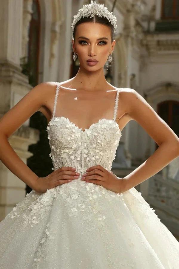 Chic Long Princess A-line Ivory Spaghetti Straps Tulle Lace Wedding Dress with Glitter (ZD15547)