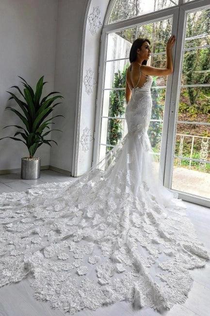 Chic Sleeveless Spaghetti Straps Mermaid Wedding Dress with Chapel Train (ZD14887)